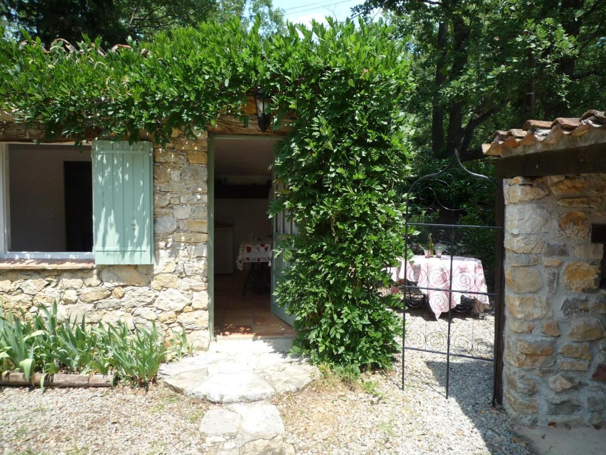 La Rose Des Vents Bed and Breakfast Montauroux Exteriör bild