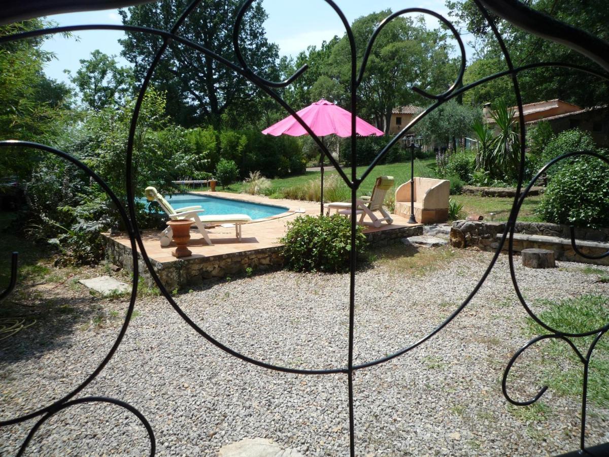 La Rose Des Vents Bed and Breakfast Montauroux Exteriör bild