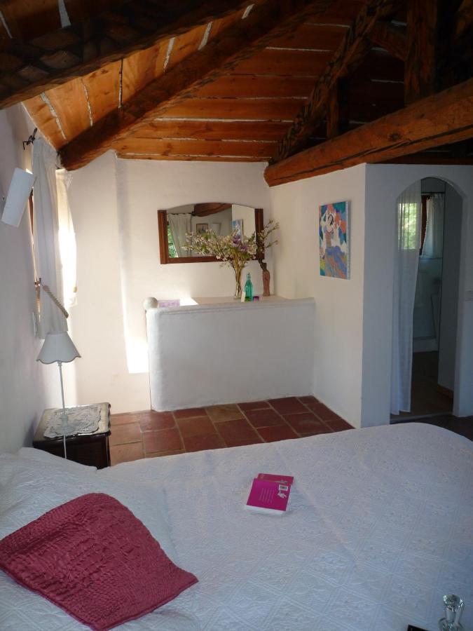 La Rose Des Vents Bed and Breakfast Montauroux Exteriör bild