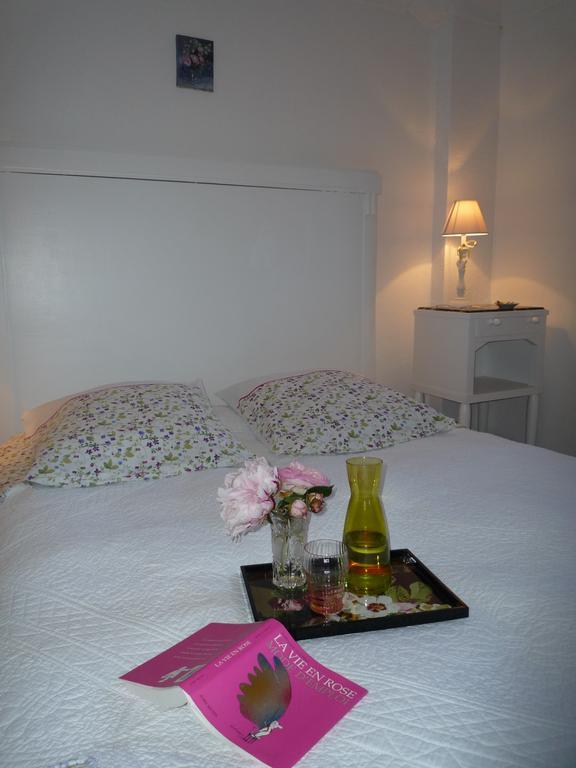 La Rose Des Vents Bed and Breakfast Montauroux Exteriör bild