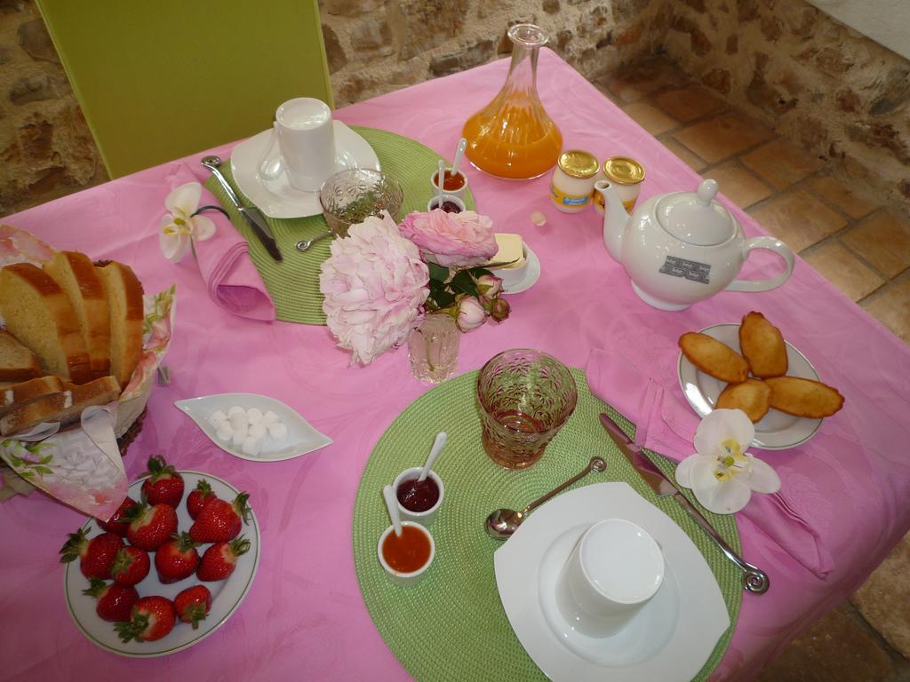 La Rose Des Vents Bed and Breakfast Montauroux Exteriör bild